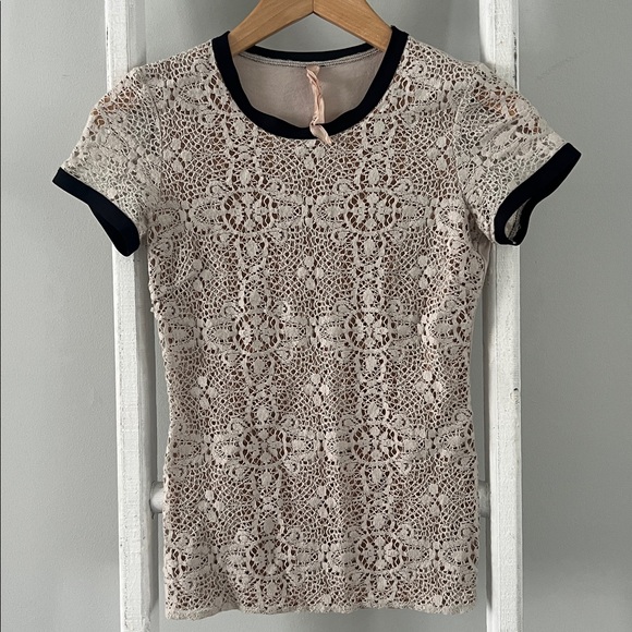 Bailey 44 Tops - Bailey 44 Cream and Black Lace Short Sleeve elevates tee shirt Top size xs